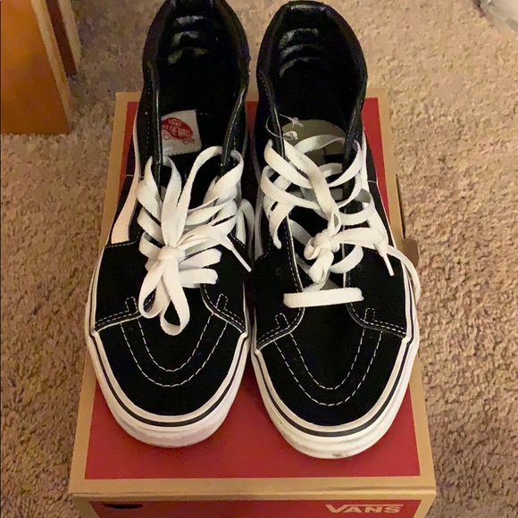 Vans - Picture 2 of 3
